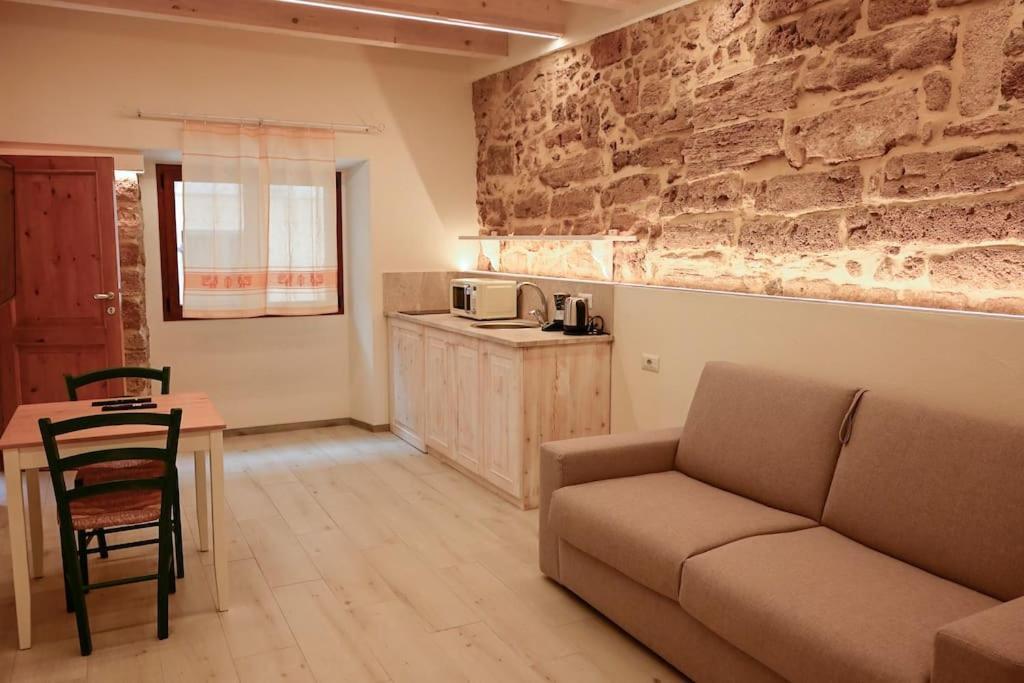 Suite Prince Of Majorca Splendid Gem Downtown Alghero Bagian luar foto